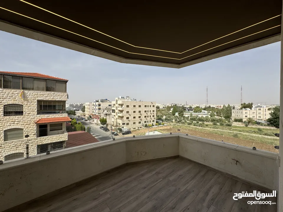شقة دوبلكس مع روف باطلالة مميزة مساحة 280 + 90 باجمل مناطق رجم عميش - حي الصحابة -شركة رمضان للاسكان