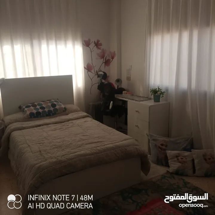 منزل بيت شقة مستقل للبيع مع حديقة وكراج وشرفة الزرقاء ضاحية البستان