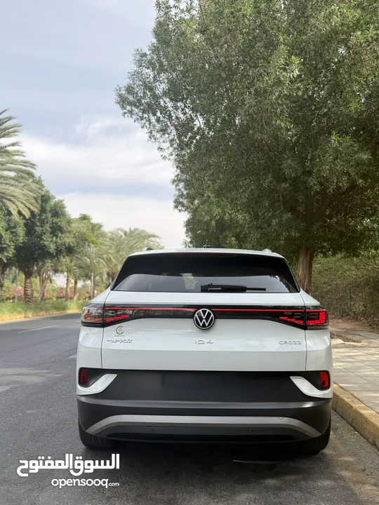 Volkswagen ID.4 Crozz Pure+ ترخيص جديد سنه كاملة + فحص كامل + ممشى قليل
