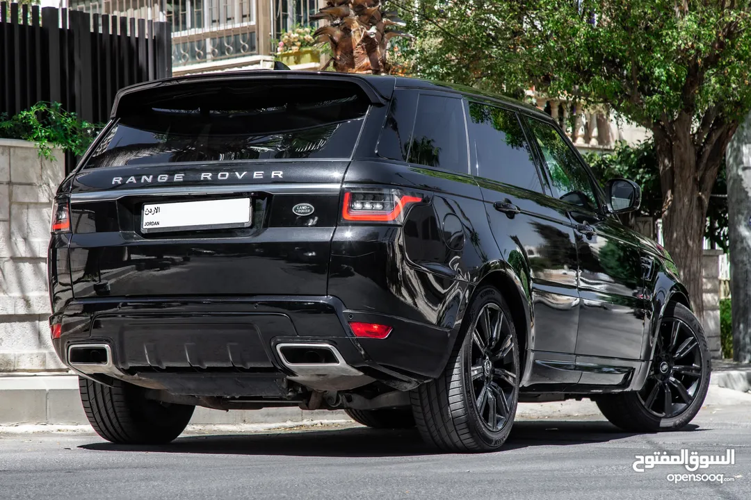 Range Rover vouge 2019 Hse Plug in hybrid Black Edition   السيارة وارد المانيا