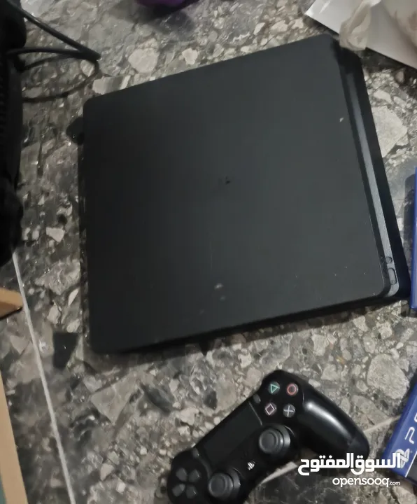 بلايستيشن 4 سلم مع ايد اصلية وكالة