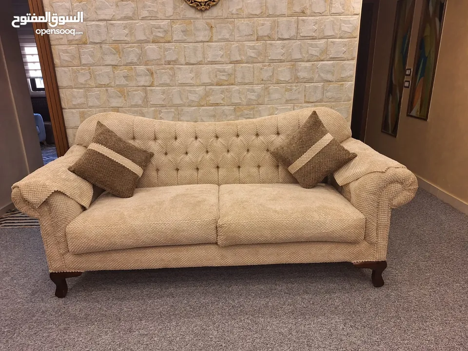 طقم كنب تفصيل زان للبيع بسعر مغري