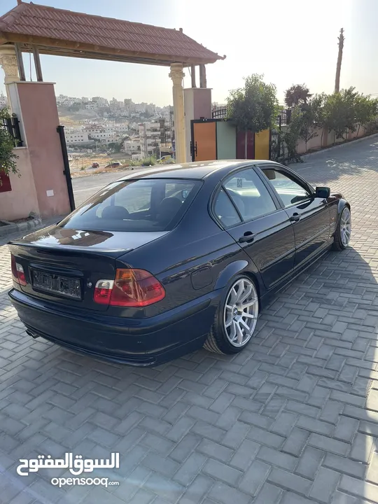 E46 E46    2001