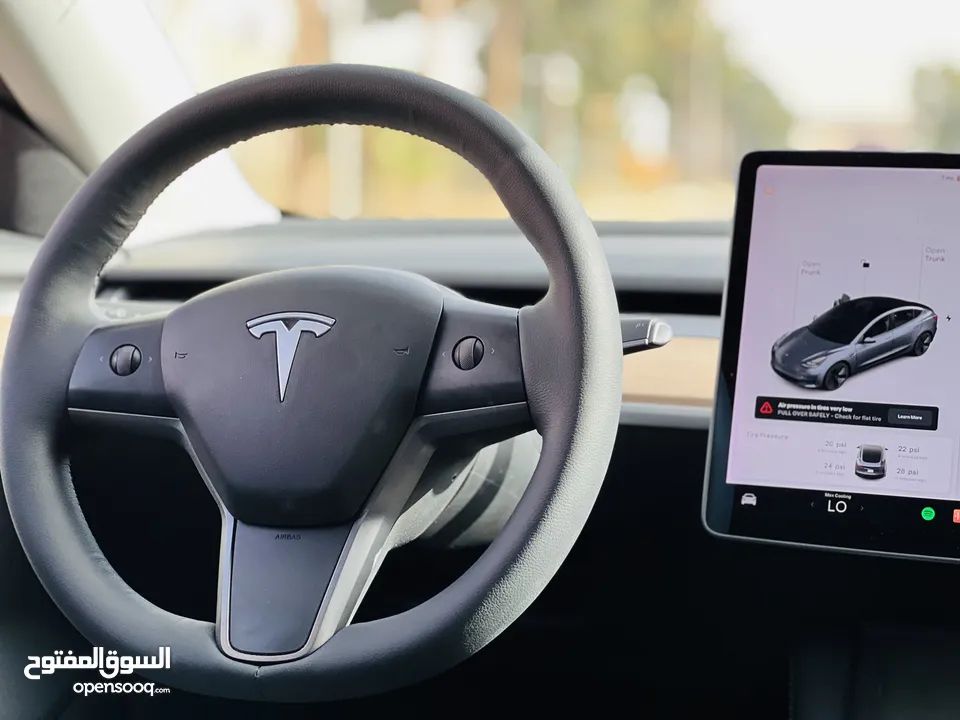 Tesla model 3 /2022 standard plus تيسلا موديل 3 لون فيراني داخلية اسود
