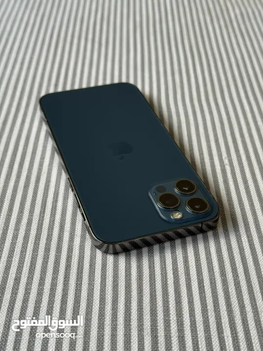 Iphone 12 pro 256GB used blue used like new