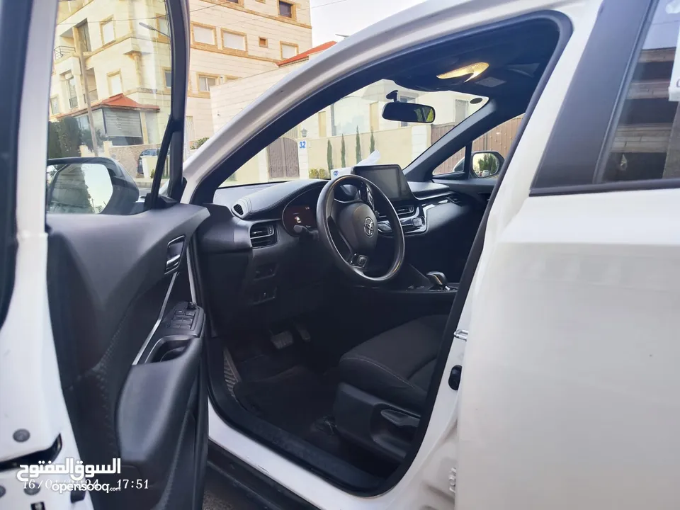 ليست للبدل أو الأقساط.TOYOTA C-HR 2021 كهرباء.ليثيوم.استخدام شخصي.فحص كامل