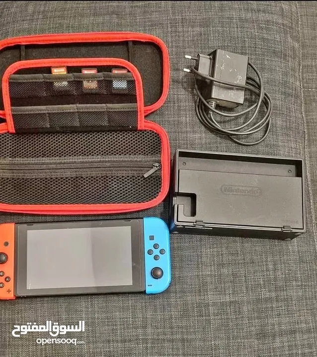 للبيع: جهاز Nintendo Switch