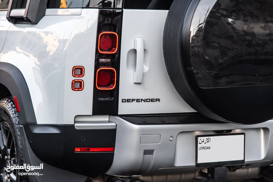 Land Rover Defender 2022 Gasoline Black edition