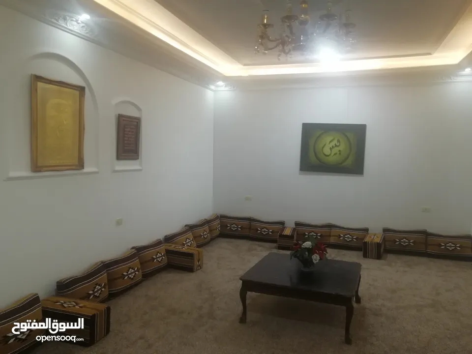 منزل مستقل مفروش للايجار للطلاب الخليجيين او العائلات الخليجية فقط