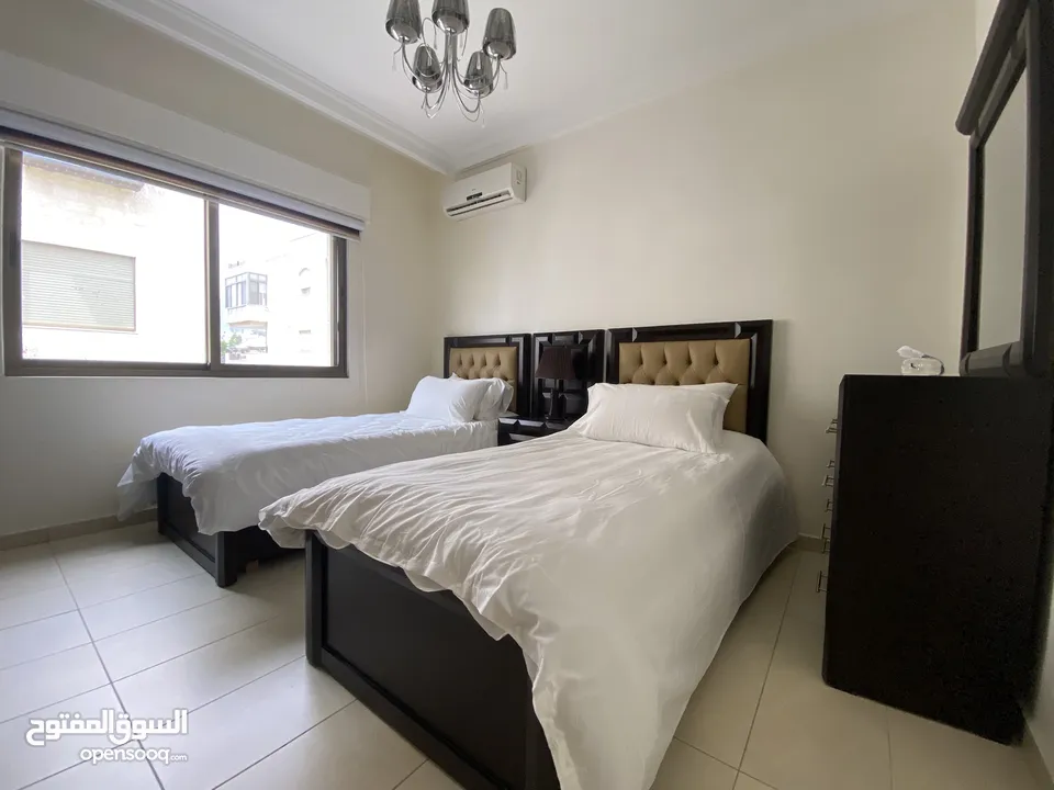 شقة فخمة مفروشة كامل للإيجار-طابق ثاني-110م-الصويفية- 3 دقايق من Swefieh village