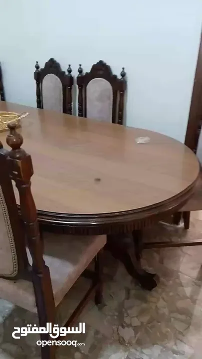 طاوله سفره مستعمله بحاله جيده