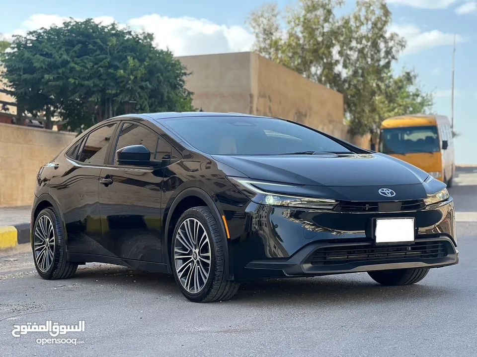 تويوتا يريوس هايبرد موديل 2023 الشكل الجديد كليا ومميزه