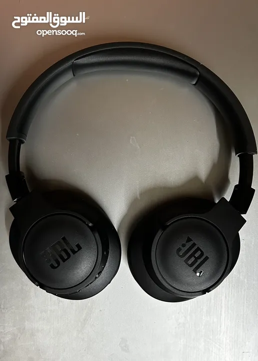 JBL headphones 770NC