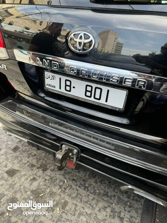 ثلاثي مميز801-18