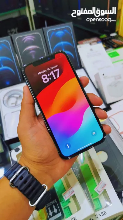 عرض خاص :  iPhone 12 pro 256gb نظيف جدا  بحالة الوكالة مع جميع ملحقاته و بأقل سعر