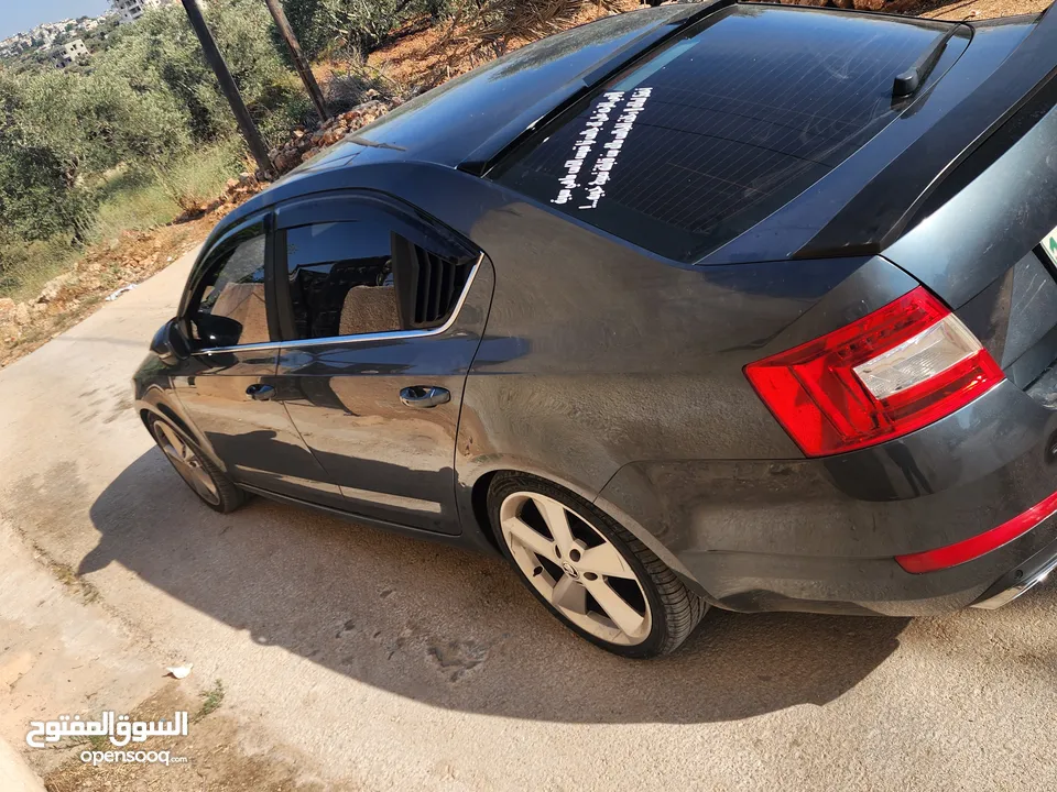 للبيع اسكوده اكتافيا 2016 فحص نظيف ولا غرام بويه  مطور 1400 بنزين  جير اتمات  السياره فل فل اضفات  ا