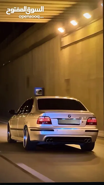 Bmw E39 525ia 2002موديل