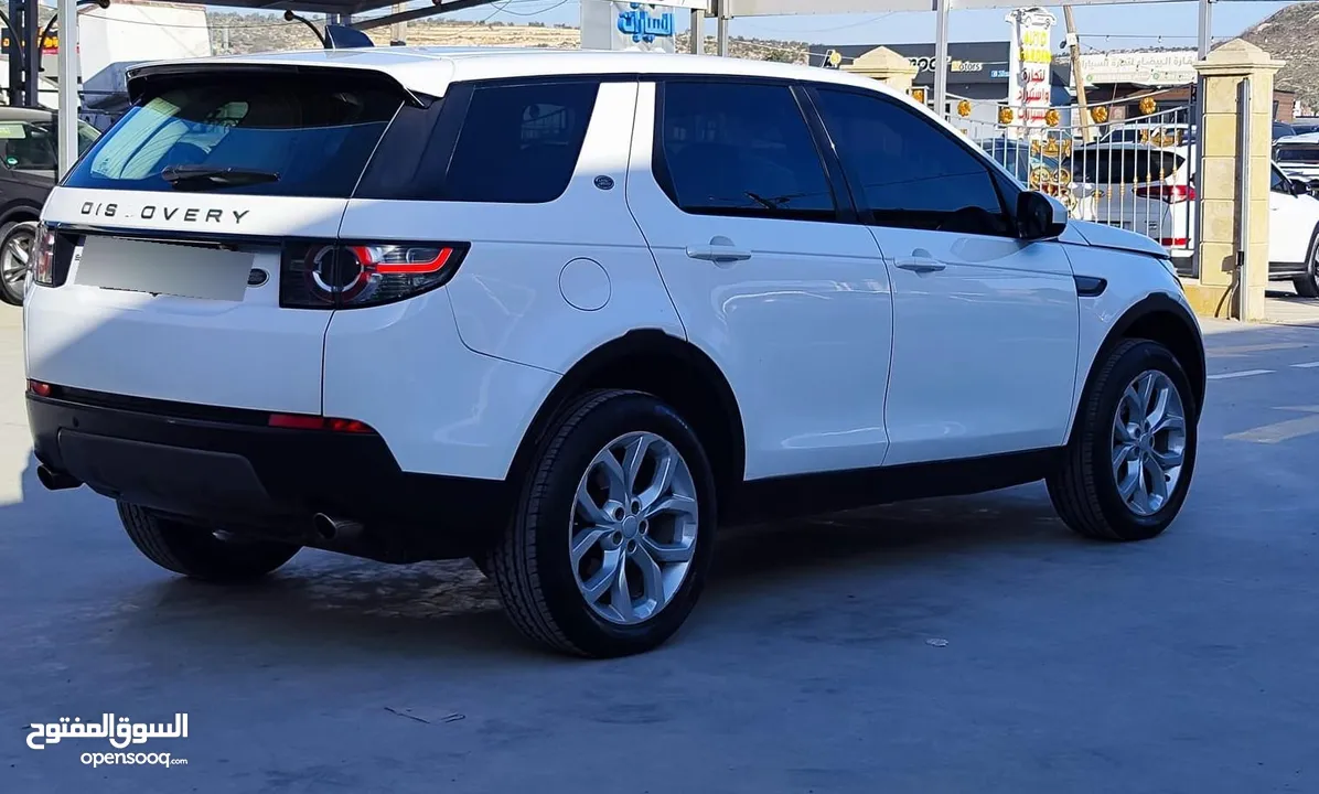 لاند روفر ديسكفري سبورت 2016