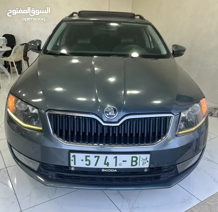 سعر حرررق اوكتاڤيا 2000 اتوماتيك ديزل بانوراما فحص نخب ترخيص وتامين شامل full+ إضافات