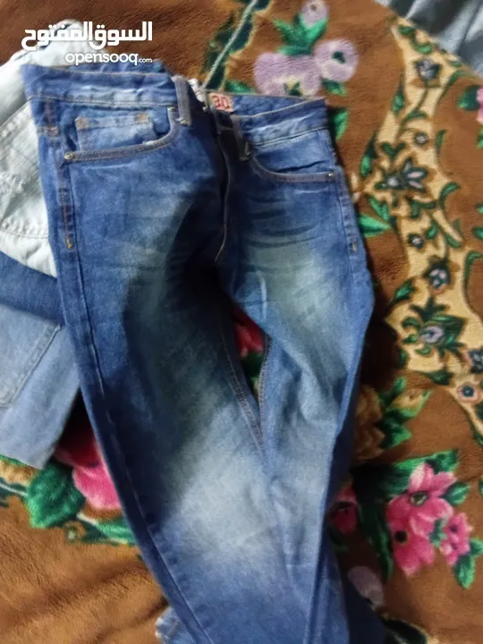 * شروة ألبسة جديدة مميزة بسعر مغري جدا _براندات/جينزات عدد 5 جديدة . اقرا الوصف