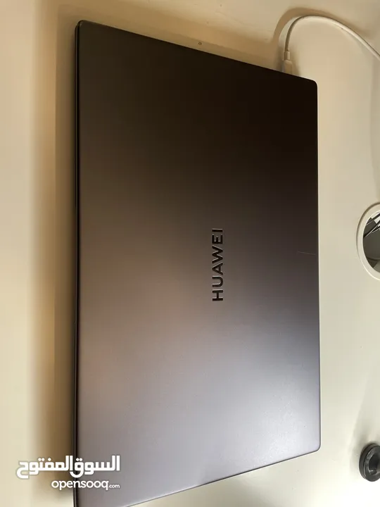 Huawei matebook D15 بحالة الوكالة