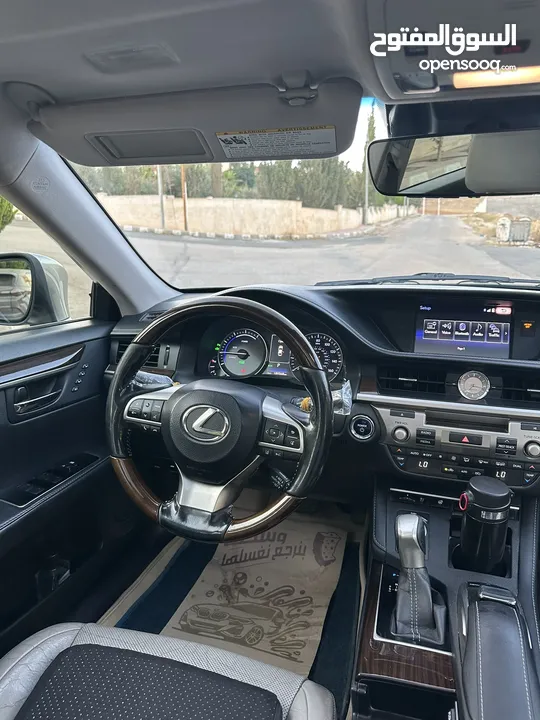لكسز es300h بالكرتونة كرت ابيض للبيع المستعجل بسعر حرق