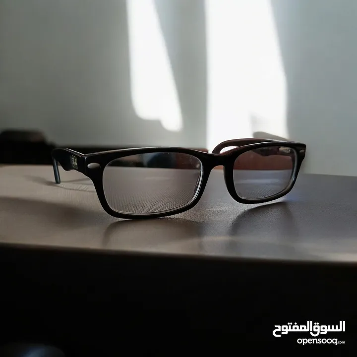 للبيع مستعجل اي طاقيه  او نظاره بدينار واحد فقط