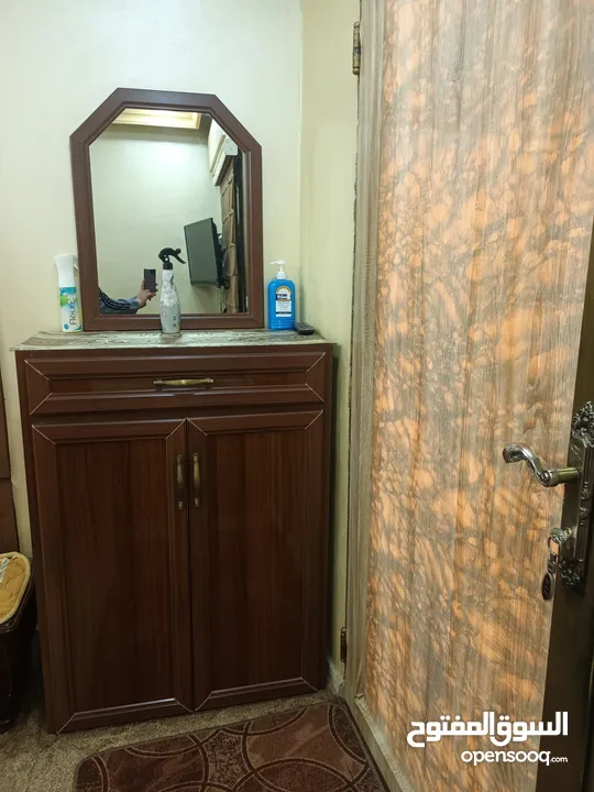 اثاث للبيع
