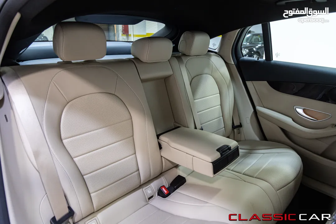 Mercedes Glc200 Mild hybrid 2020 Coupe    السيارة وارد المانيا و قطعت مسافة 55,000 كم فقط