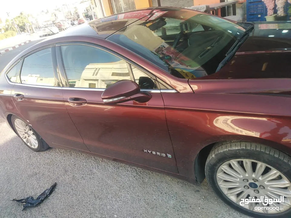 فورد فيوجن Es  للبيع سنة الصنع 2016 لون خمري صلاة النبي 4 جيد