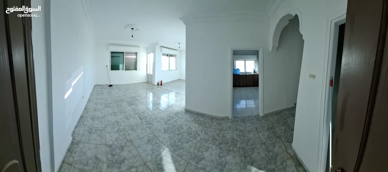 شقة مميزة على المدخل الجنوبي لجامعة آل البيت