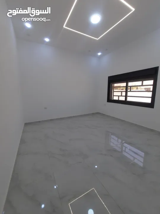 شبه فيلا في ارقى مناطق شومر