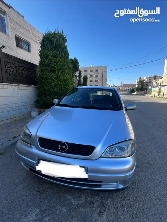 اوبل استرا 2001