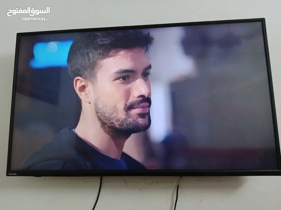 شاشة توشيبا شغاله 100% السعر نهائي