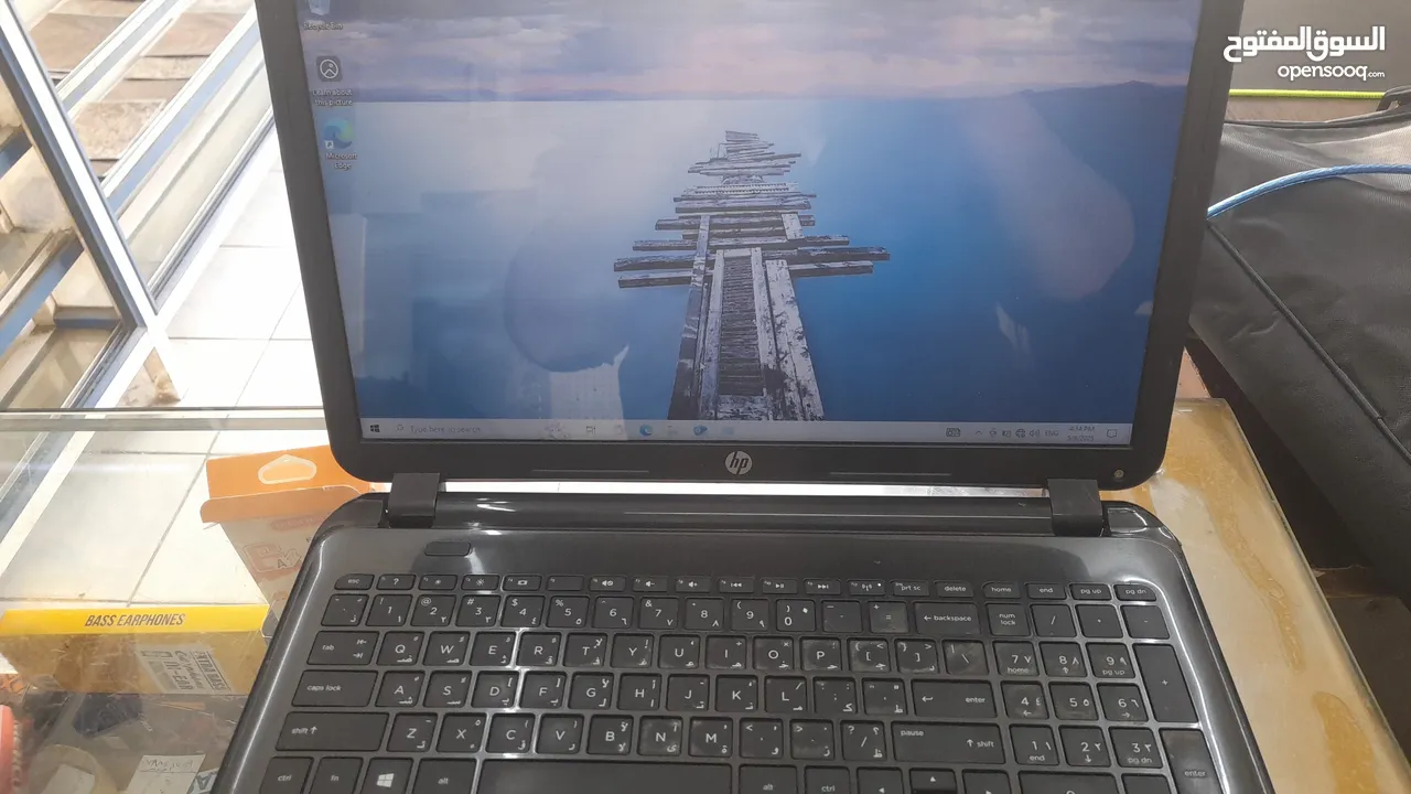 جهاز لابتوب i5...8رام  مع كل اغراض. علي اسسدي