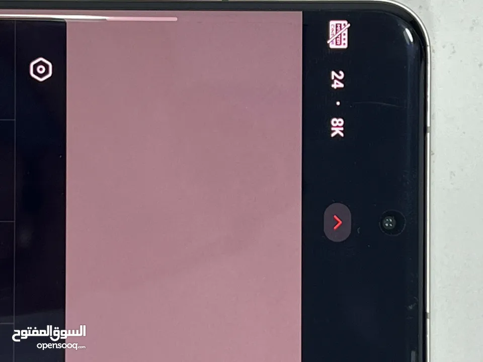 موبايل شاومي 15PRO مستعمل 3 اشهر اقوى معالج في العالم معا شاحن الأصلي ولكرتونة ومعه 3 كفرات