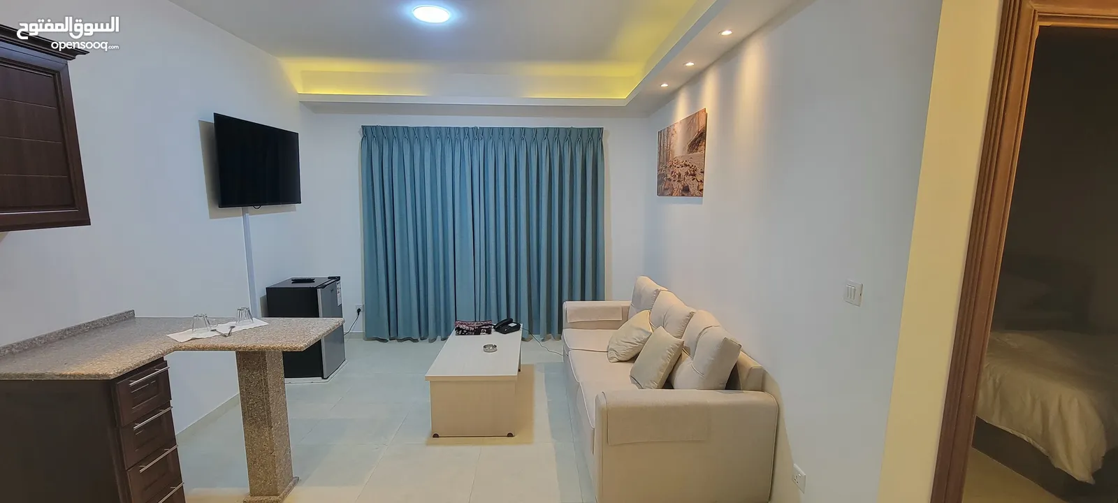 شقة فندقية فاخرة VIP  للإيجار  اليومي فقط فقط للعائلات في جبل الحسين سوبر ديلوكس