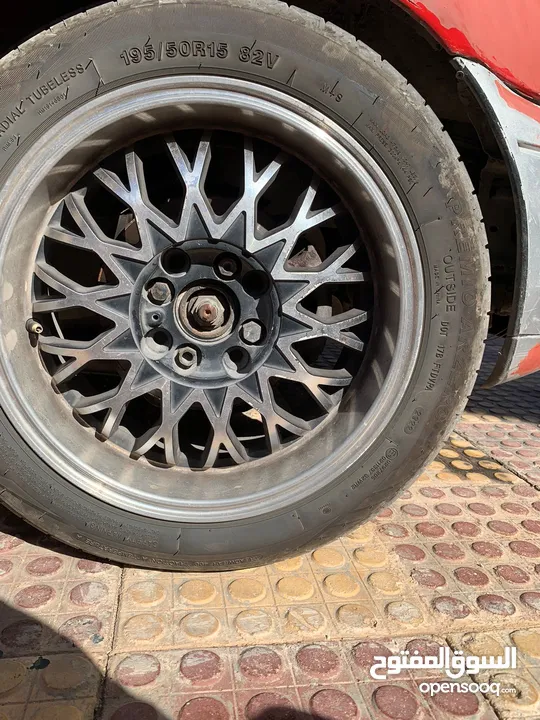 كوشوك مع جنط مستعمل نظيف في الزرقاء الجديده هاتف