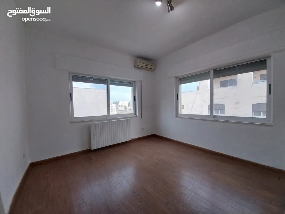 شقة للايجار في عبدون  ( Property 36012 ) سنوي فقط