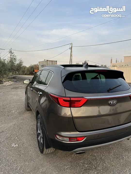 جيب كيا سبورتج 2018 4*4 وماتور 2000 ديزل وبنوراما فل سعرر حررق