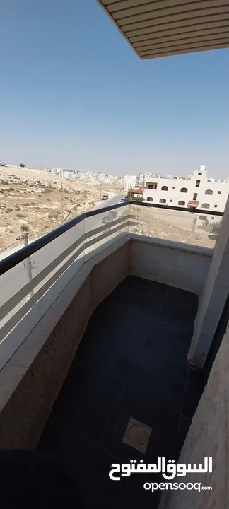 شقه فخمة في حي المنصور للبيع في احلى مناطق في عمان