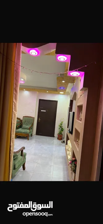 شقة للبيع في ماركا الجنوبية طابق ارضي على مستوى الشارع