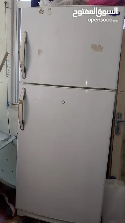 ثلاجة للبيع بسعر حرق
