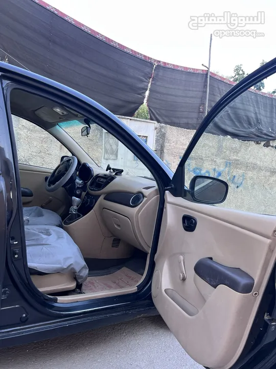 سيارة i10 2009 للبيع نظيفة