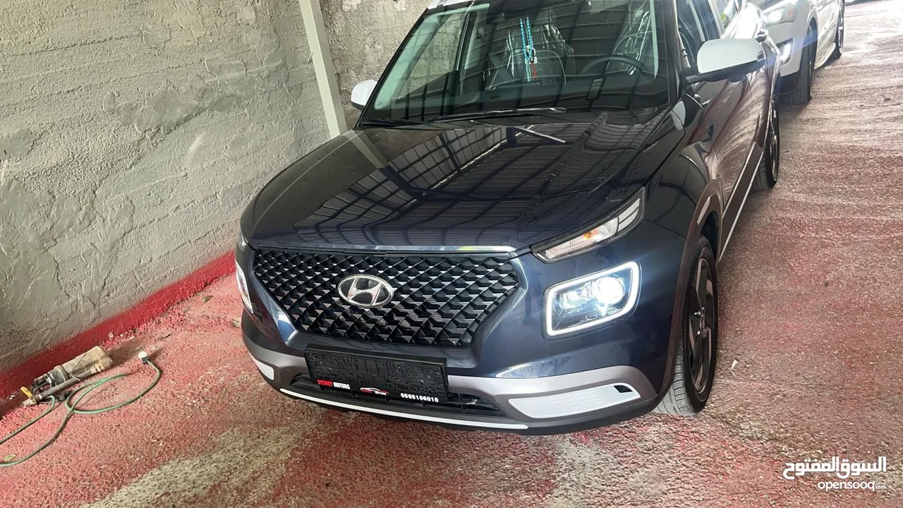 هيونداي فينيو ليميتيد v