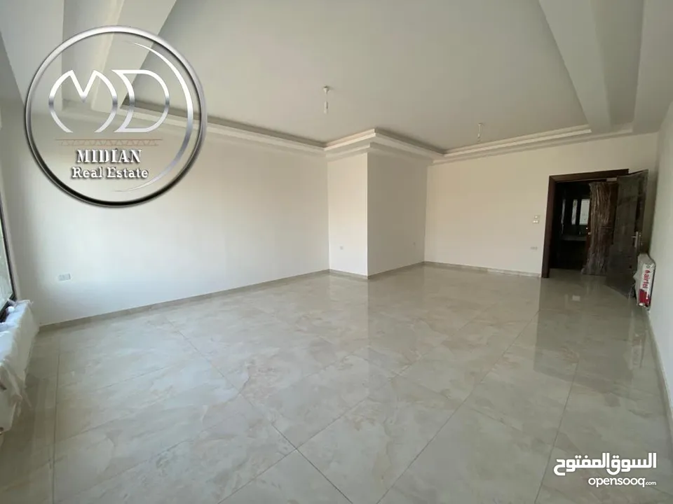 شقق ارضية و أخير مع روف جديدة للبيع ضاحية الامير راشد مساحات 175م  & 200م مع تراسات بسعر مميز جداً