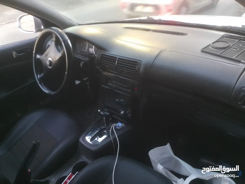 بيع سيارة باسات فراشة 2005