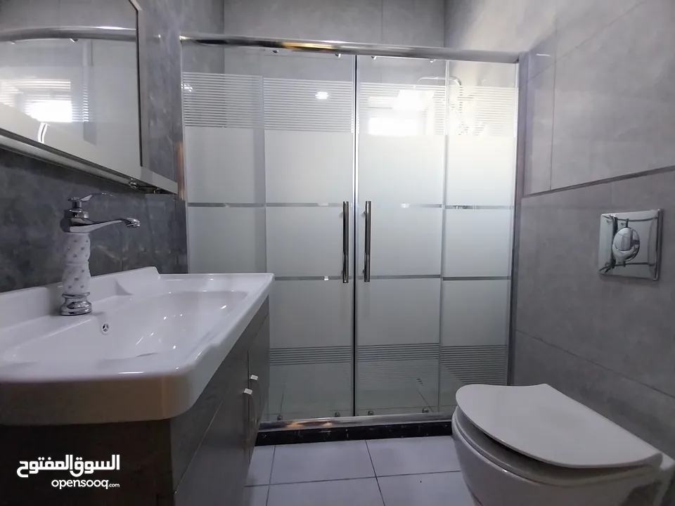 شقة للايجار في الرابيه  ( Property 36802 ) سنوي فقط