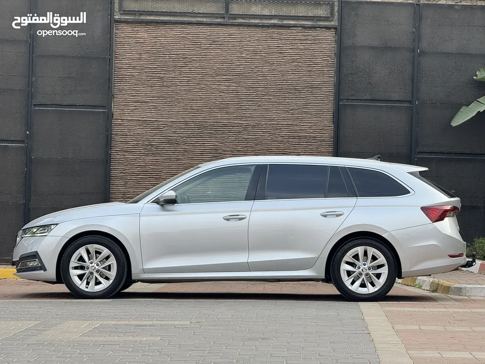 Škoda Octavia Station A8 ، حبة نادرة و مميزة عداد قليل ، فحص نخب ، بحالة الوكالة ،بسعر مميز