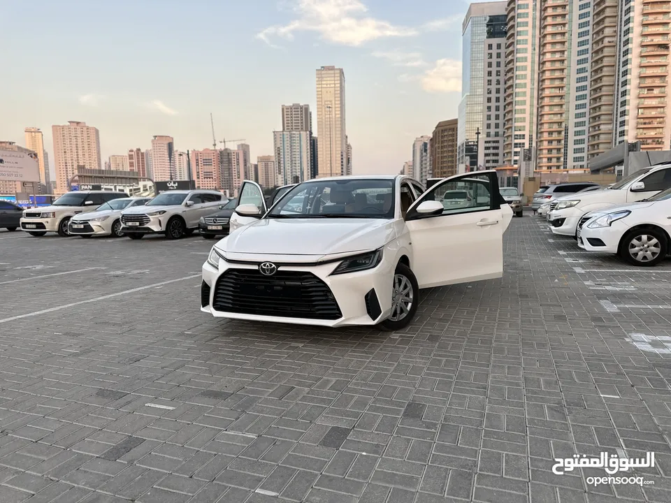 TOYOTA YARIS 2023 WHITE